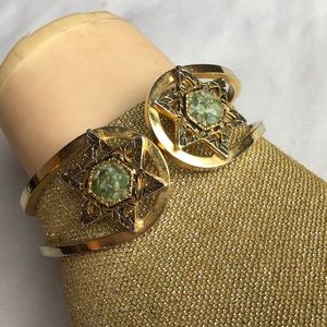 Hinge style gold tone Star of David bracelet